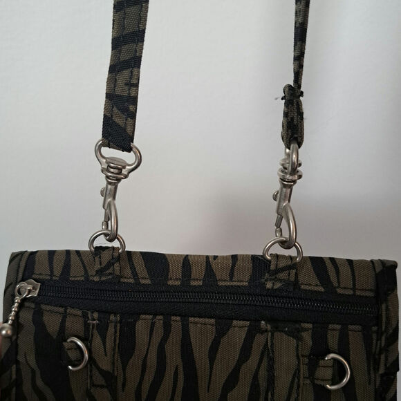 Baggallini Crossbody Teenee Phone Bagg
Green and Black Zebra Print - Picture 8 of 9